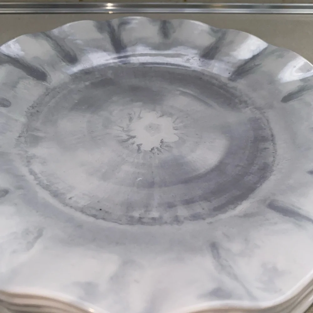 Pier 1 Melamine White Gray Salad Plates Set Of 4 Scallop Edges NWT